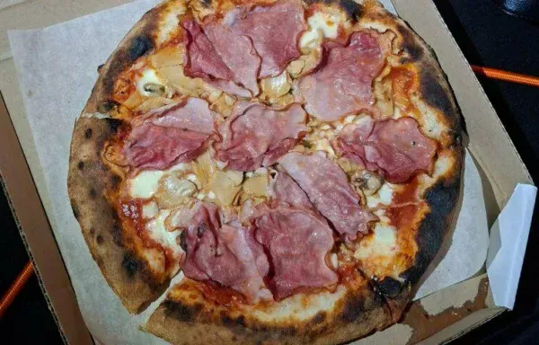 Ветчина и грибы